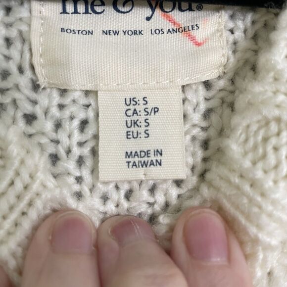 BETWEEN YOU & ME IVORY KNIT SWEATER 28% WOOL Sweater Small - Picture 3 of 8